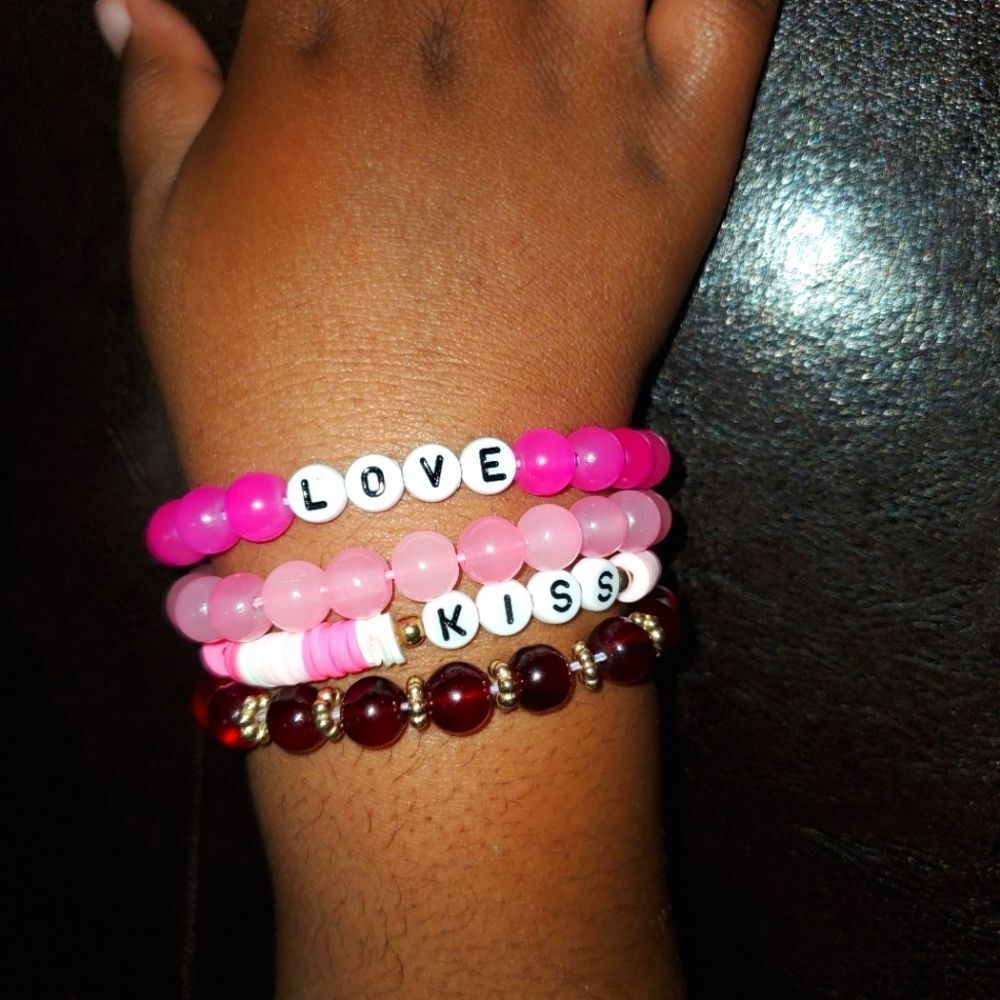 Handmade Valentine's Set Heishi Polymer Clay Bead & Crystal / Glass / Stone Bead